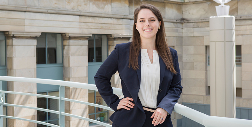 Photo of UNT alumna Amy Schade