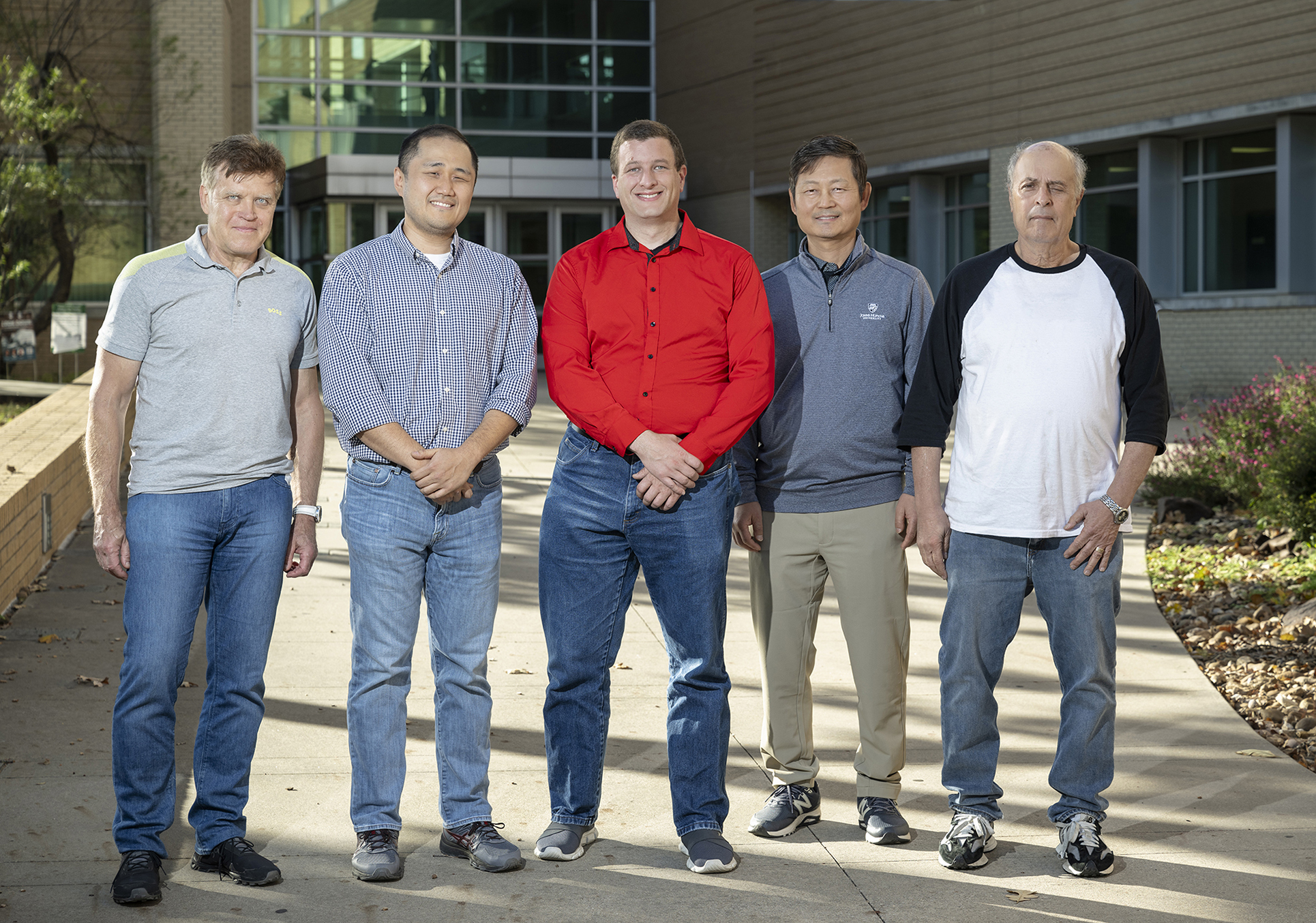 Photo of UNT researchers in the College of Engineering and College of Science. 